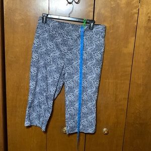 🆕 KIM ROGERS- Super Stretch Capri with Tummy Panel (16)